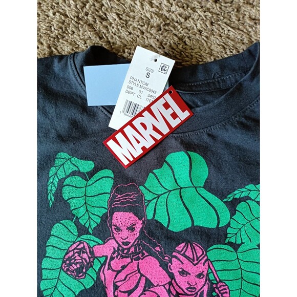 Wakanda Forever T-Shirt Women's Small Gray Short Sleeve - Picture 3 of 7